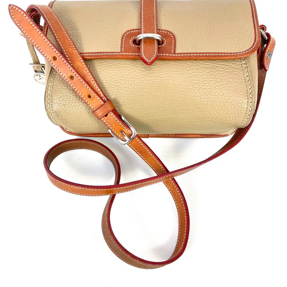 Dooney & Bourke East West Flap AWL  Crossbody Bag. Tan Medium Vintage 90's 80's